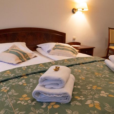 Aparthotel Karmel Kraków Exteriör bild