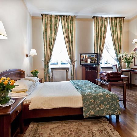 Aparthotel Karmel Kraków Exteriör bild