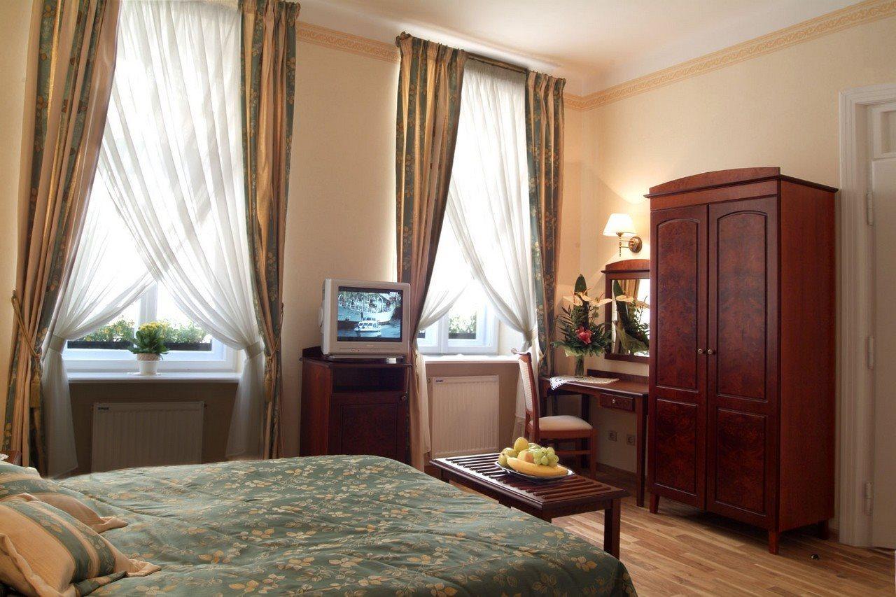 Aparthotel Karmel Kraków Exteriör bild