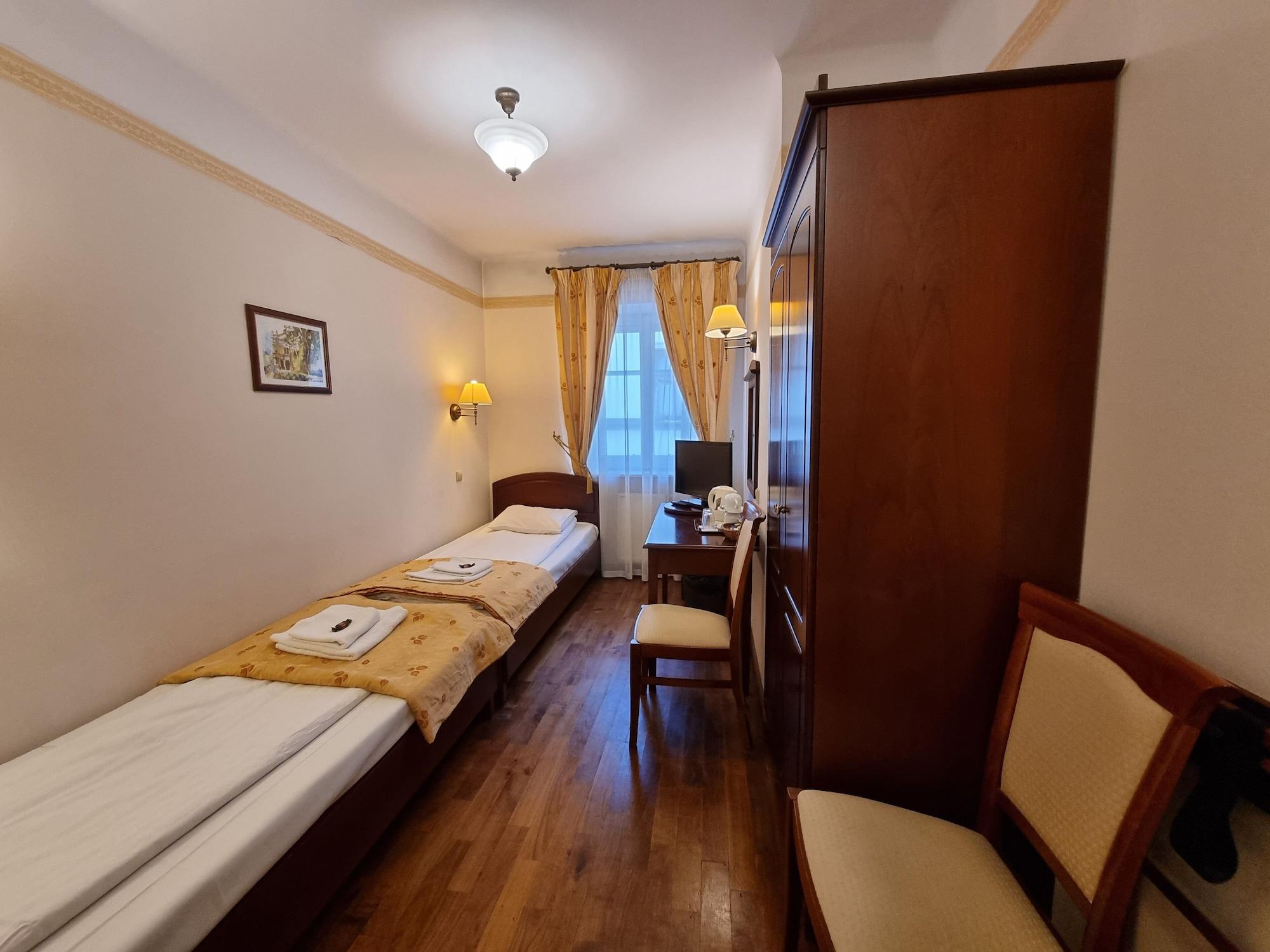 Aparthotel Karmel Kraków Exteriör bild