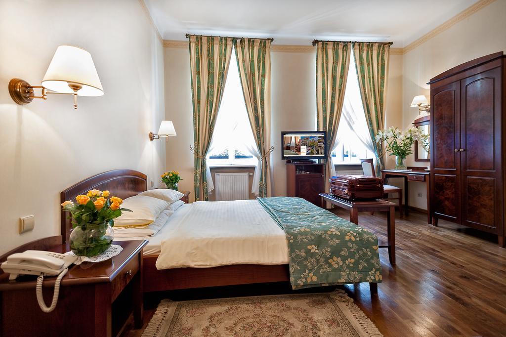 Aparthotel Karmel Kraków Exteriör bild